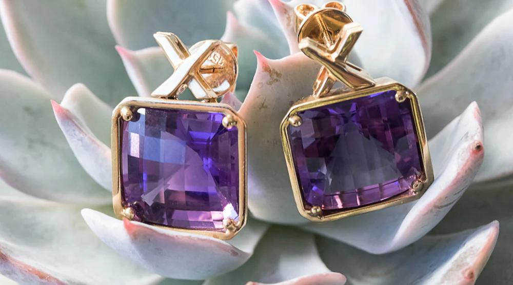 amethyst earrings in 18ct yellow gold 