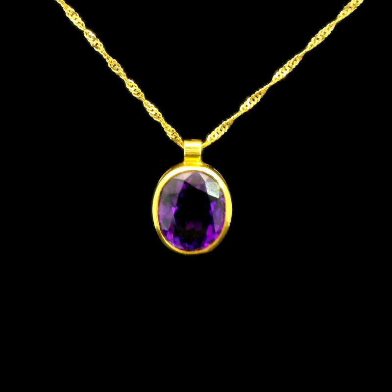 Oval Cut Amethyst Pendant in 18ct Yellow Gold | Brinkhaus Jewellers 