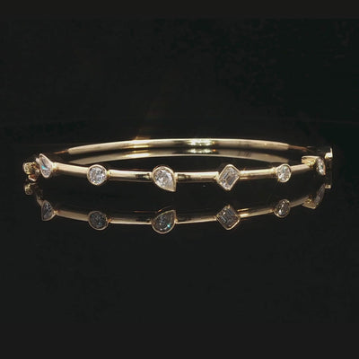 Mixed Diamond Hinged Bangle in 18ct Yellow Gold