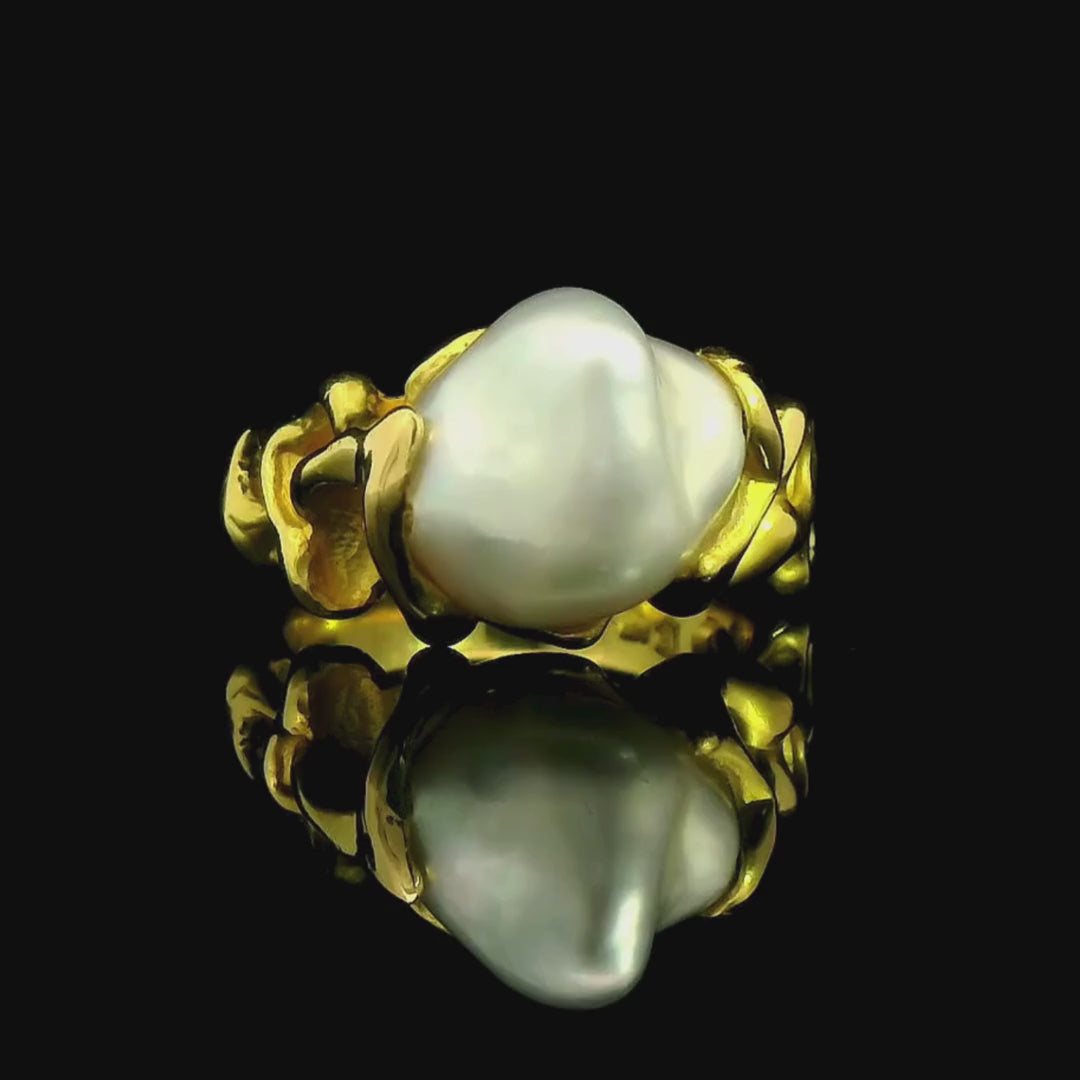 Keshi Pearl Ring in 18ct Yellow Gold