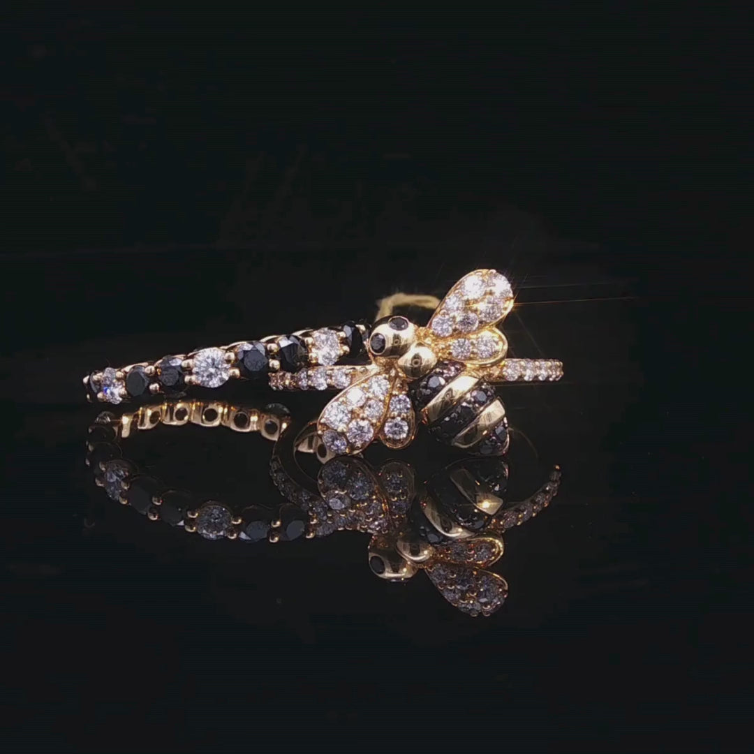 Black & White Diamond Bee Ring in 18ct Yellow Gold