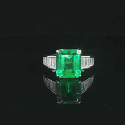 Emerald_Cut_Colombian_Emerald_Ring_in_Platinum | Brinkhaus Jewellers Claremont 