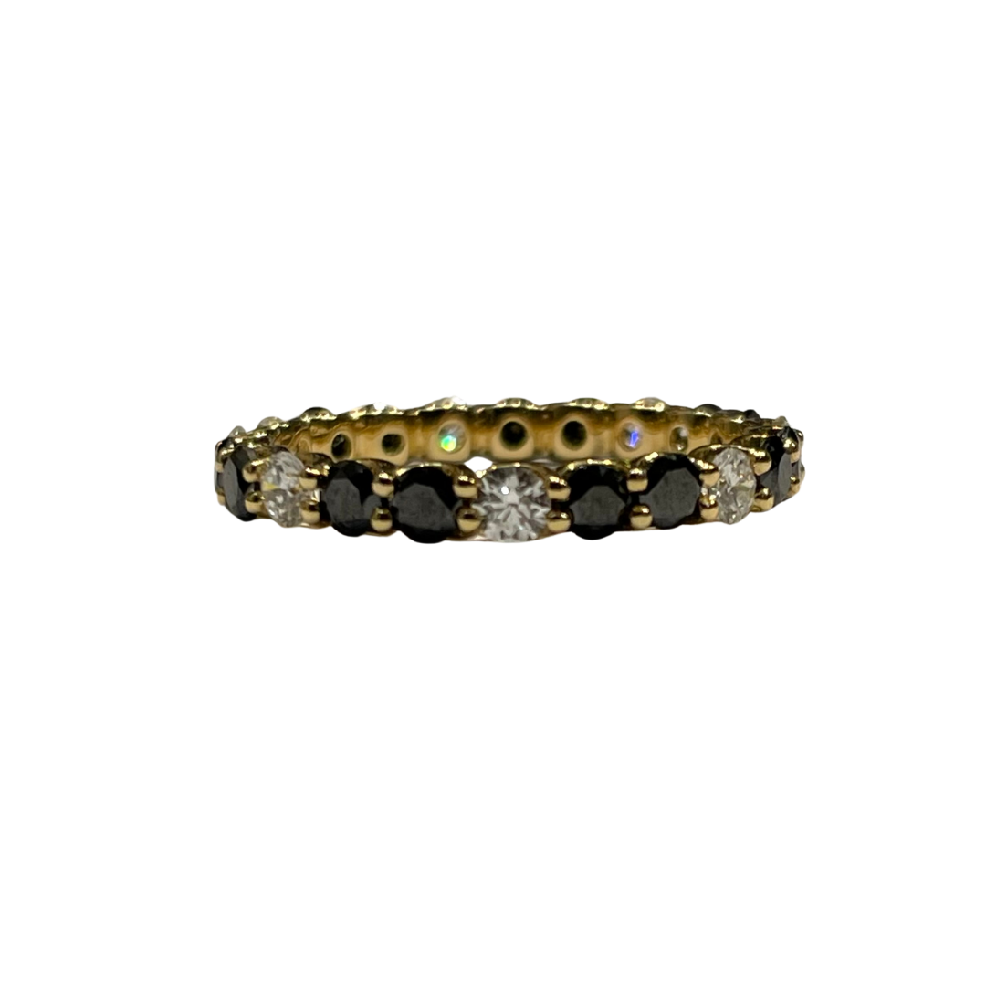 Black & White Diamond Ring in 18ct Yellow Gold
