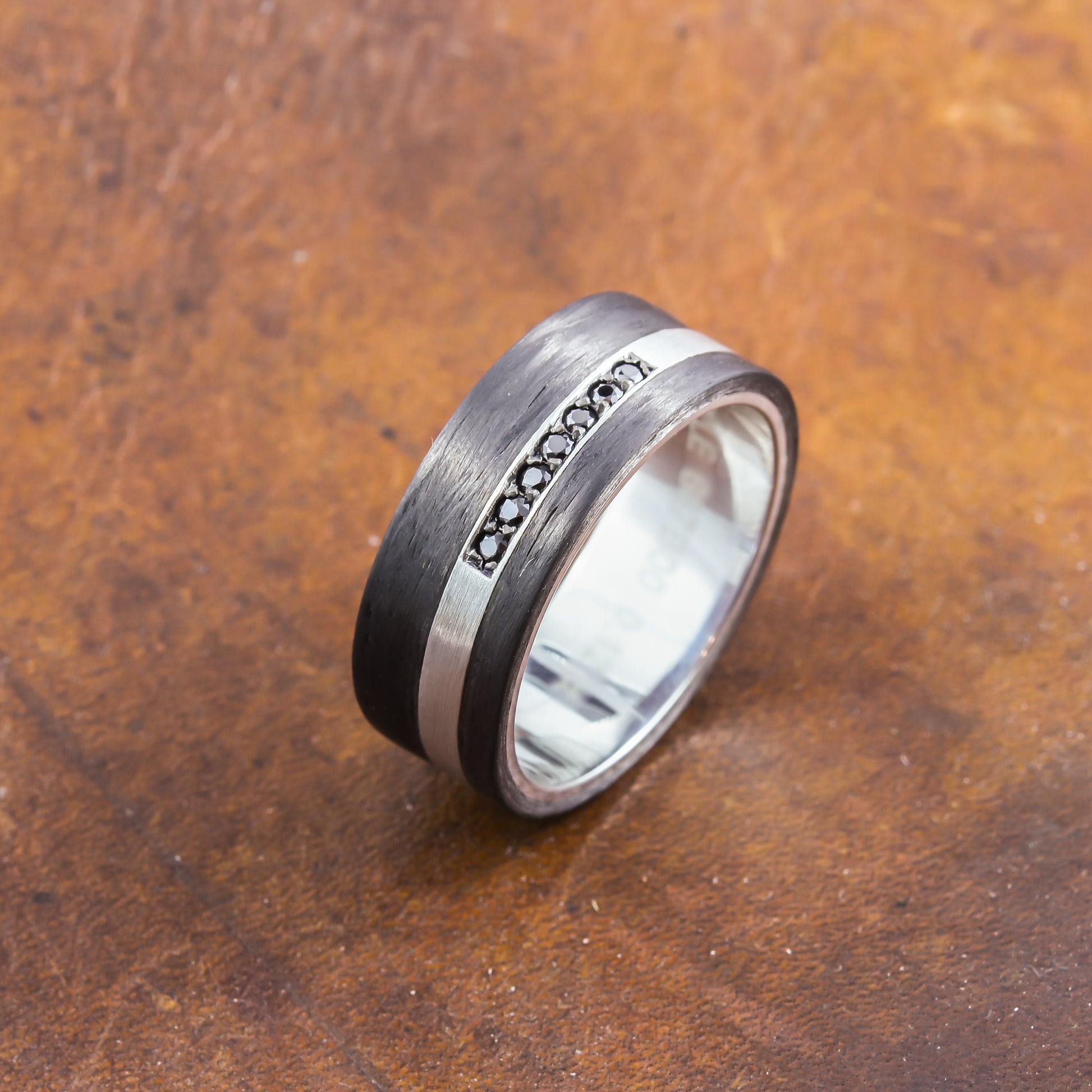 Black Diamond Men's Band in 18ct white gold & carbon